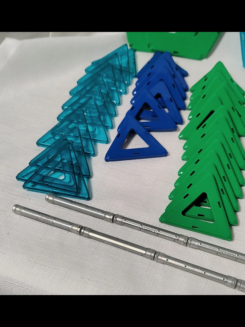 Magnetic Tiles 63 Tiles & 15 Magnets Blue Green & Transparent 78 Pieces Total